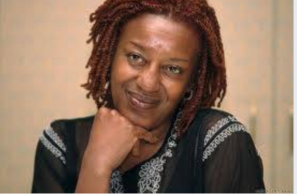 Happy bday CCH Pounder! 