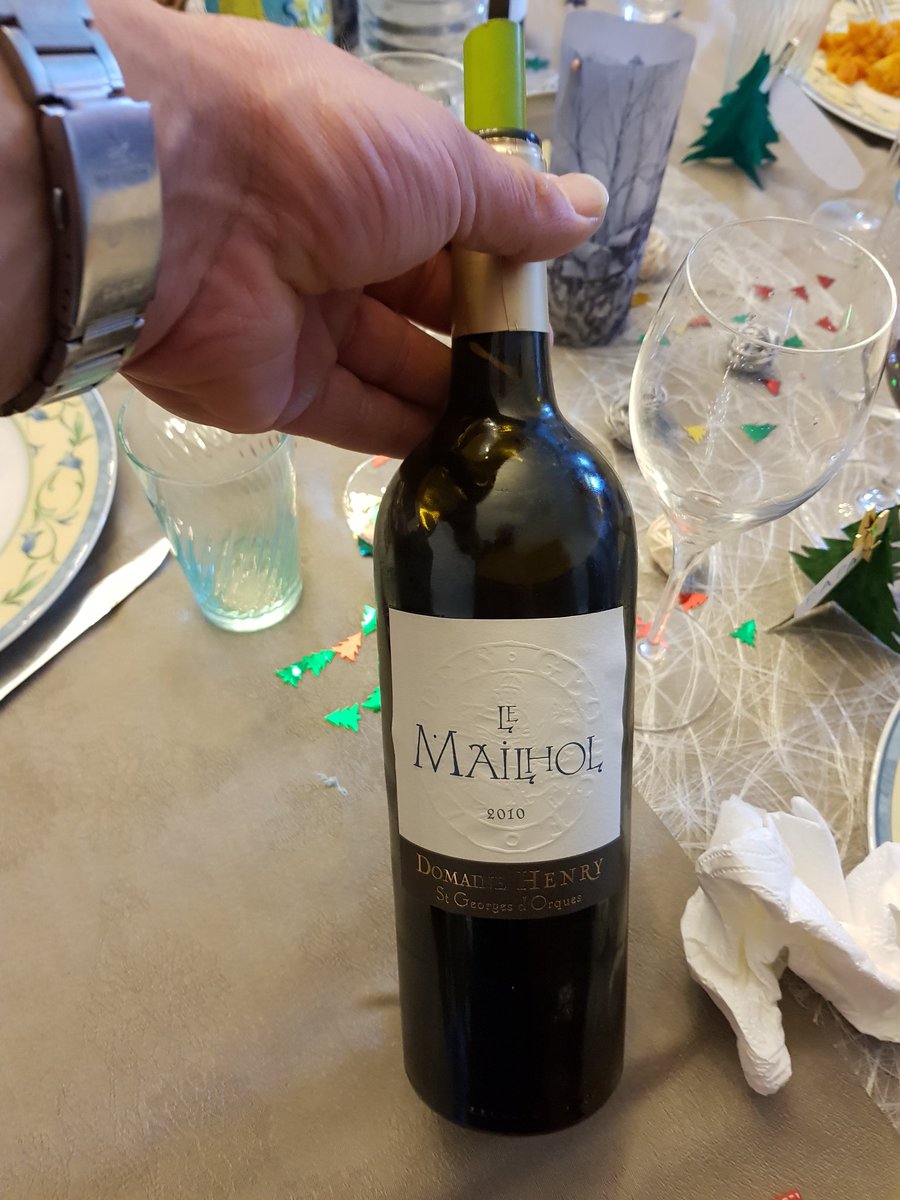 benoit51390's tweet photo. @VinojurisFrance @CaveasyApp @MySublivin @Vinexplore @thomas_babin @lawinetech @winameety @ParolesetVin @hautlignieres @romaincacace @VinoTeam @nicochung @TempoChevrier @Lee__Corn @agendadesvignes @adelineduracell @iDealwine @Atout_Terroir @vinosoftcom @vitavinum @dcathare @je_veux_ce_vin @lelieuduvin @EasyBacchus @FrancoisAudouze @PCVT78 @LeMuscadet @fifty_wines @AngeGardienVin @_Vinovae @lesgrappes @WODWineOnDemand @philippe1richy @TrinqueFougasse @VinsduLanguedoc @pezenas_online @VilledePezenas @AOCVINSDUBUGEY @PrintempsBugey @LPBallon @TrocWine @WineServicesGrp @scorelab_io @JeanBouteille @VinsdeBordeaux @ugcbnet @domainedeiss @VinsAlsace @VinsduJurancon @Champagne Pour accompagner dignement la traditionnelle dinde de Noël, un #Mailhol 2010 du #DomaineHenry a séduit toute la tablée! https://t.co/0RnAab4IOc