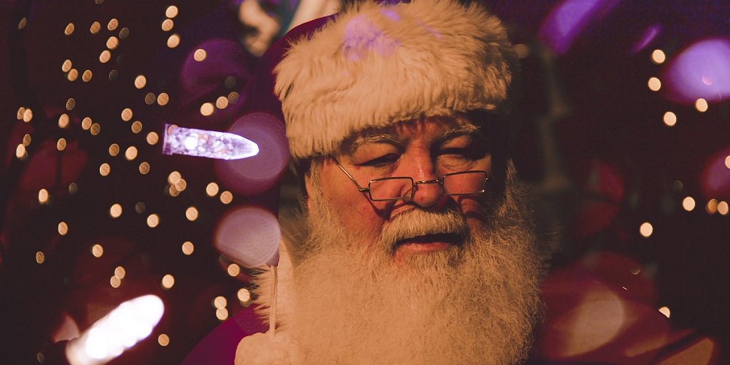 PilotExperience's tweet image. Vertiport Chicago VIP Helicopter Tours wishes you and your loved ones a magical holiday!🎁❄🎄🎅🤶⛄
#MerryChristmas