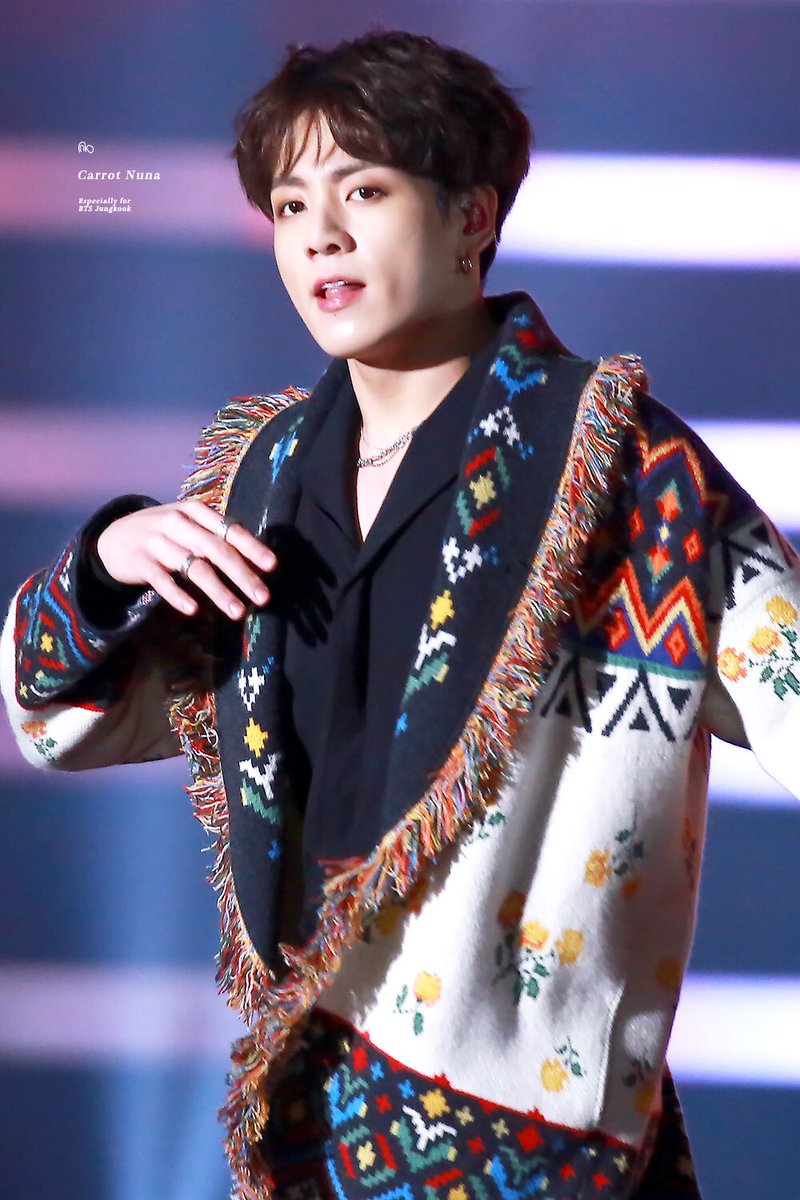 Yesswayland's tweet photo. 181225

#꾹 #JUNGKOOK #방탄소년탄 #BTS @BTS_twt 
Cr. CarrotNuna https://t.co/HmgmifU0RD