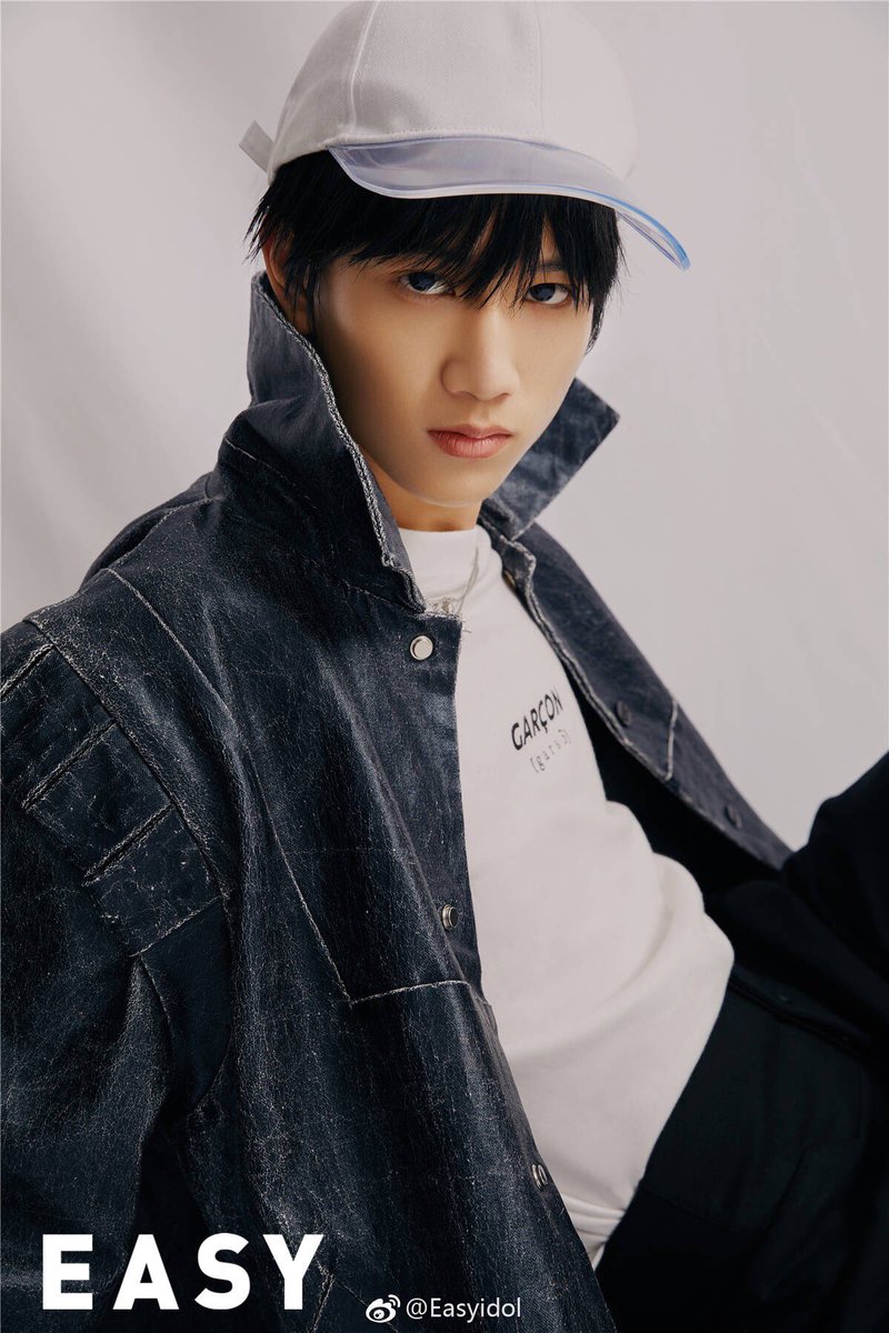 ChipHuyen's tweet photo. Happy birthday 16th #敖子逸 #TF家族 - 敖子逸 #AoZiyi #Easyidol https://t.co/Eqoft5n0MH