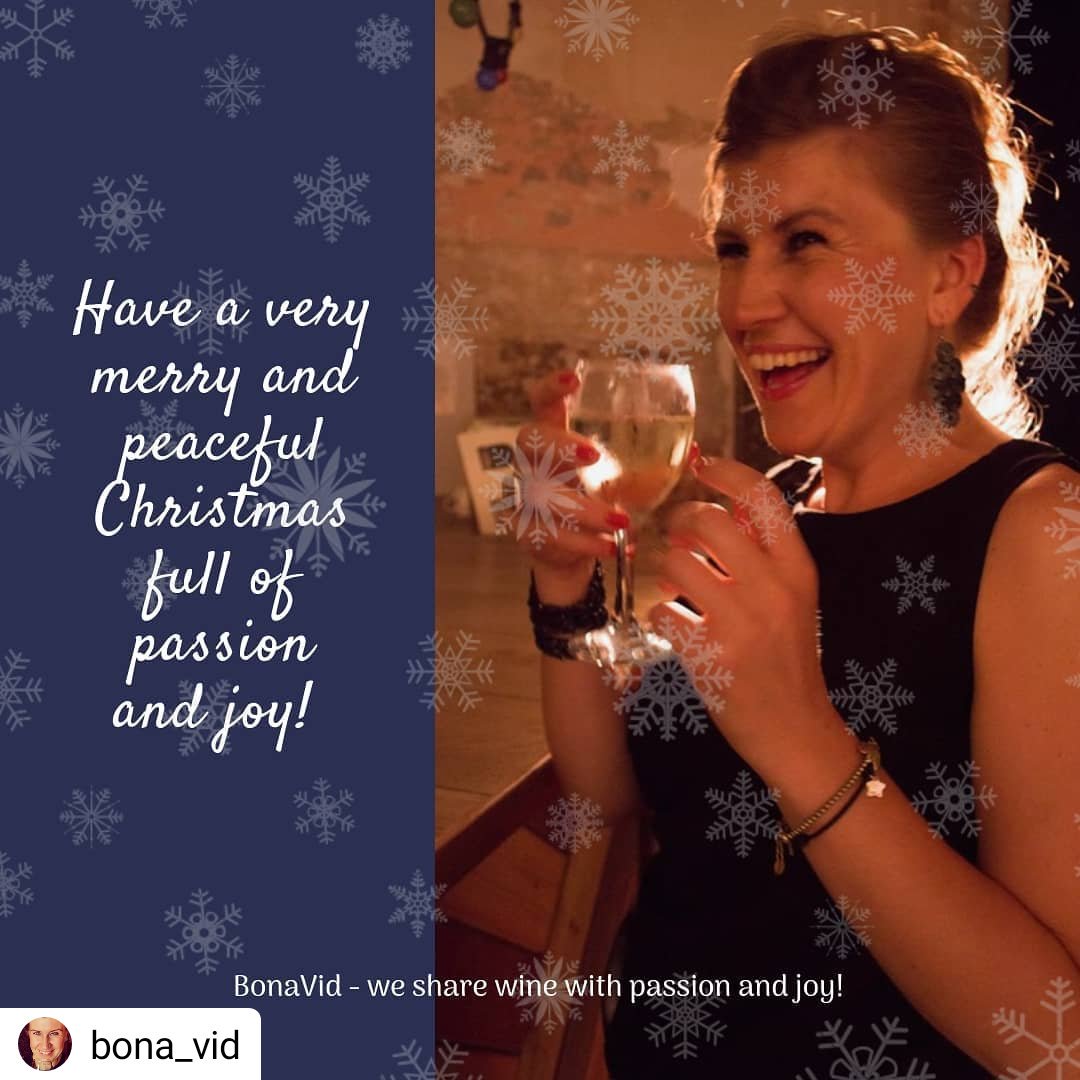 Wishing you lots of joy and passion shared among your nearest and beloved ones! Merry Christmas everyone!!! 💜💜💜💜💜🍷🍷🍷🎄🎄🎄🎄✨✨✨✨ #Bonavid #passionforwine #christmas #Barcelona #catalonia #catalanwines #joyoflife #joyofwine #joyandpassion #spain #spanishwines #winetime