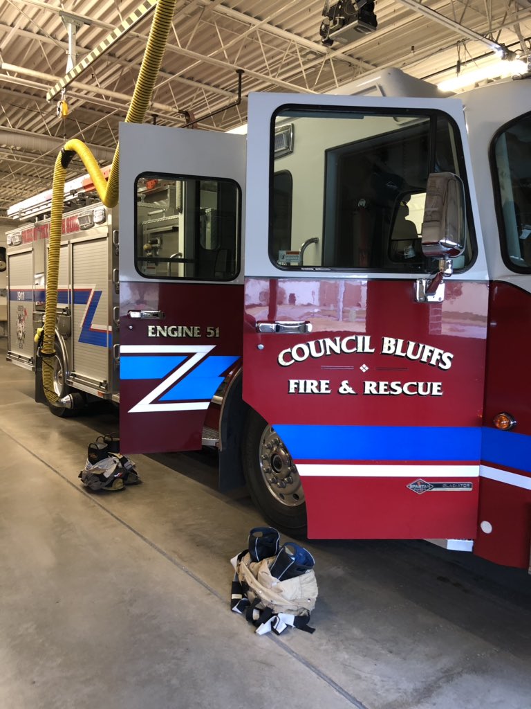 gangwish_jack's tweet photo. We are on duty today my Engine Company wishes everyone a Merry Christmas! #CBFD #Local15 https://t.co/xSYy3rG9pu