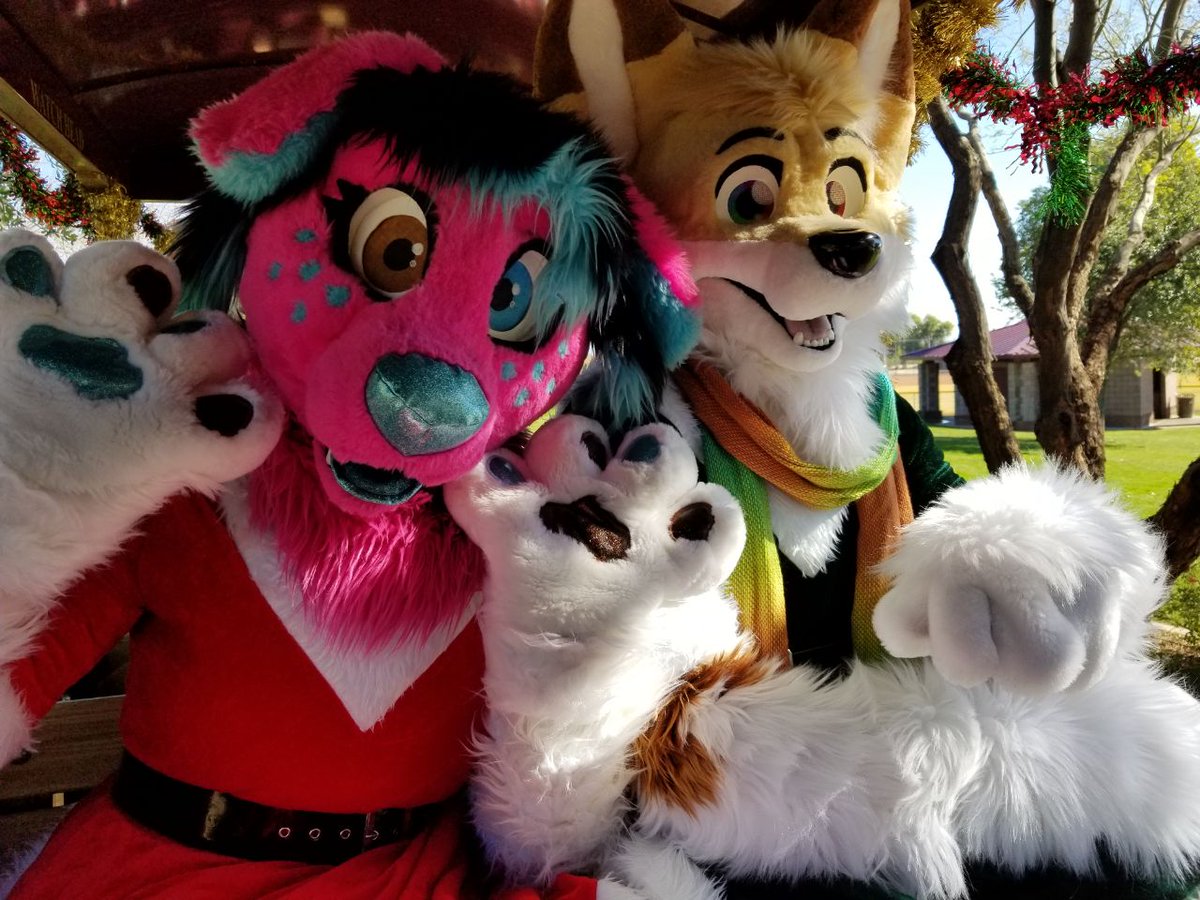 CassMutt's tweet photo. Wishing you a very Merry Christmas and Happy Holidays!!

🐶: @cassmutt
🦊: @RanatokiParalax 
✂️: @makedasoot / @FurTheWinStudio 

#furry #furries #fursuit #fursuiters #fursuiting #christmas #holidaycheer #cassmutt #ranatoki #ranatokiparalax #happycrisum https://t.co/sXBgOFGI5P