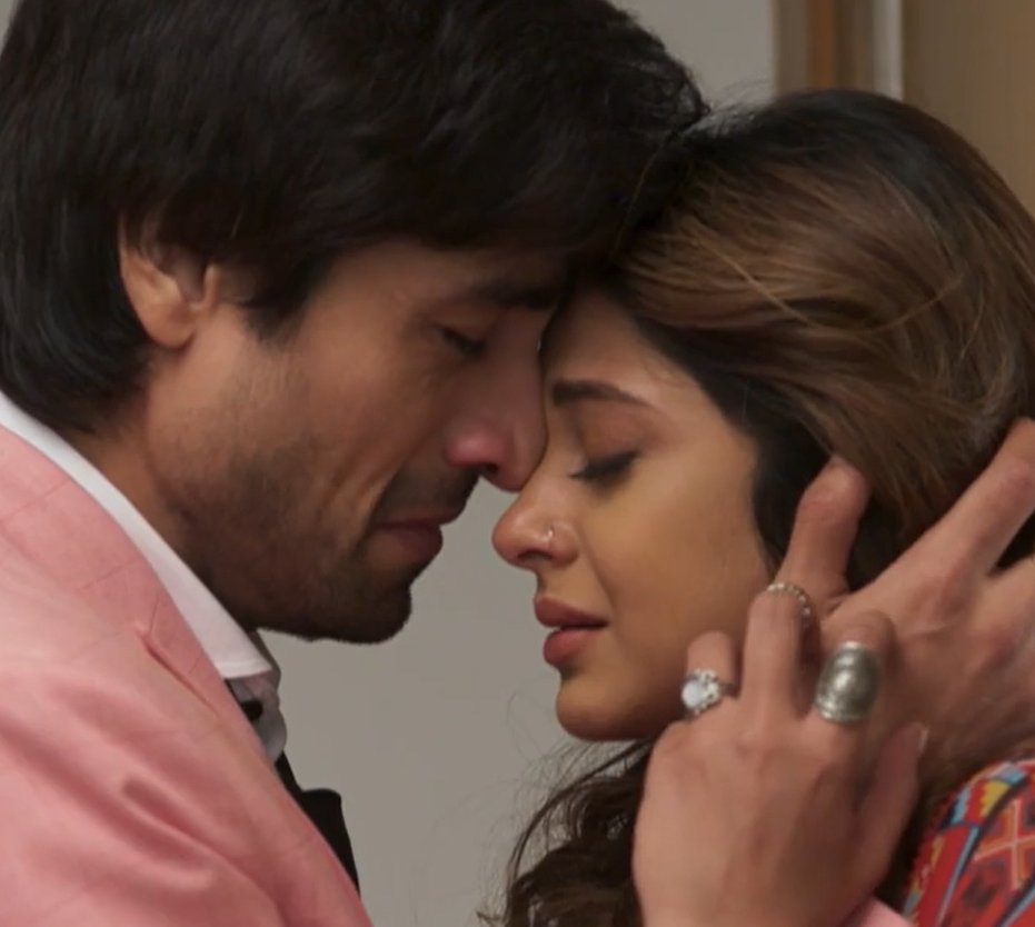 MagicalAdiya's tweet photo. They are pieces of jigsaw which need to be rejoined to recreate a beautiful picture! They just FIT!❤️❤️
#BringJenshadBack https://t.co/FlF8wSkdwW