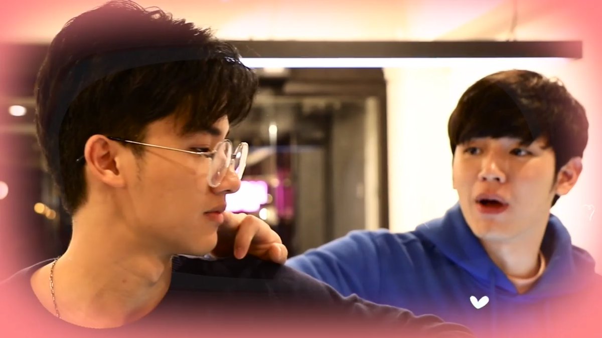 สารภาพว่าช็อตนี้จิ้นเวอร์ คือถ้ายัยน้องกินไอติมที่เช็ดจากปากลุงไปนี่คือ ซีรีย์เกาหลีชัดๆ. โอ้ย ตายๆๆๆ #กินกันกับเตนิว  #เตนิว #โพก้า https://t.co/Rqm6RunG4F