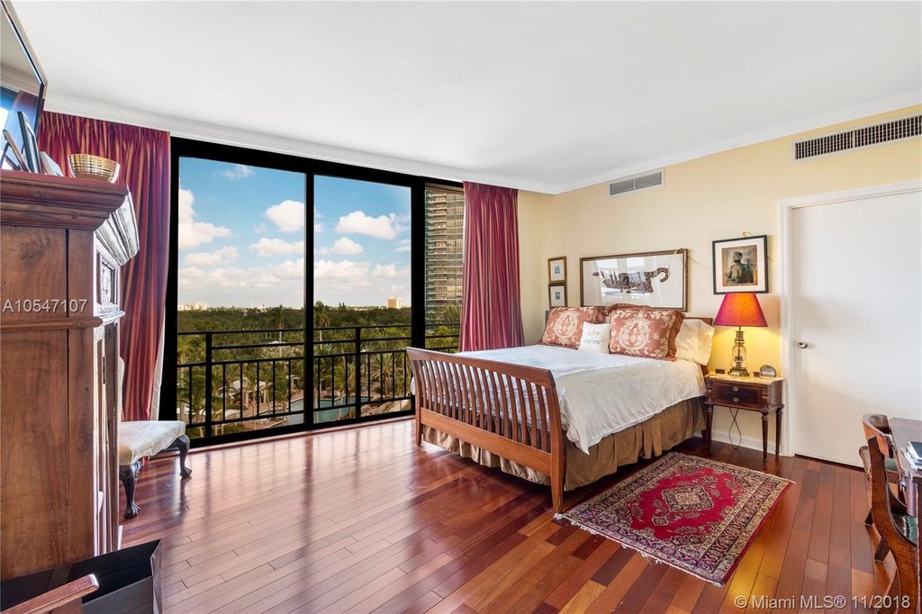 ReDesign57's tweet image. A MASTER PICE FOR SALE ‼️😍

3-🛏 | 3.5-🛁 | 2,900 sq ft. ⛳ | 1-🚘 garage|

Location: MIAMI, FL 33138
.
Price: $1,299,000

For private showings contact:👇

Silvana Del Mar
Real Estate Advisor
Premier Listings
786.498.5318📱
silvana@premierlistings.com
sdmmiamirealestate.com