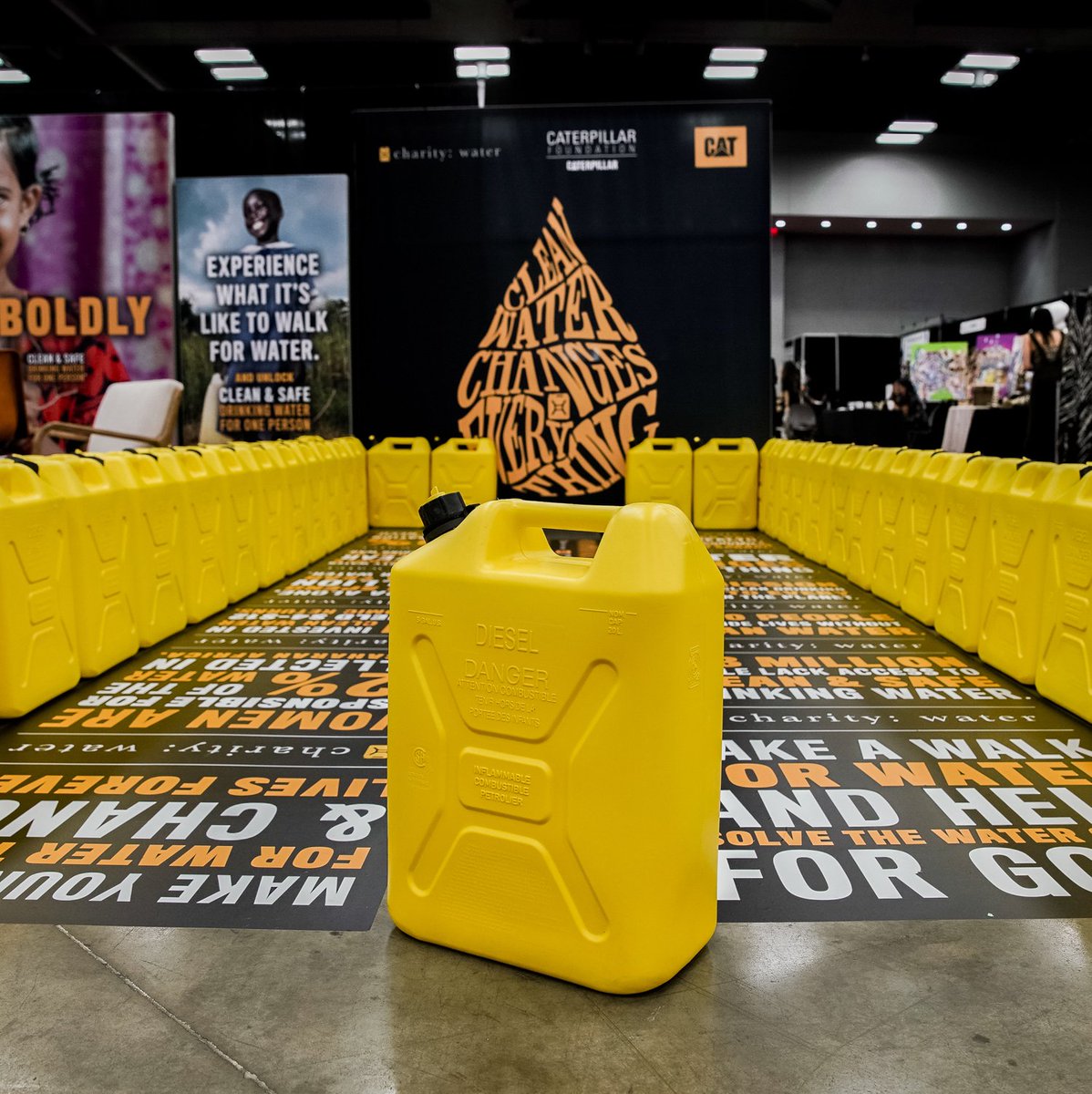 CatFootwear's tweet photo. We've reached 100% of our 2018 goal with @CatFoundationTS for @charitywater! Thank you to every one of you who have shared #shareboldly in your posts, or have participated in our events throughout the year. Together, we have raised $250k for @charitywater #boldertogether https://t.co/Slwq7aafFw
