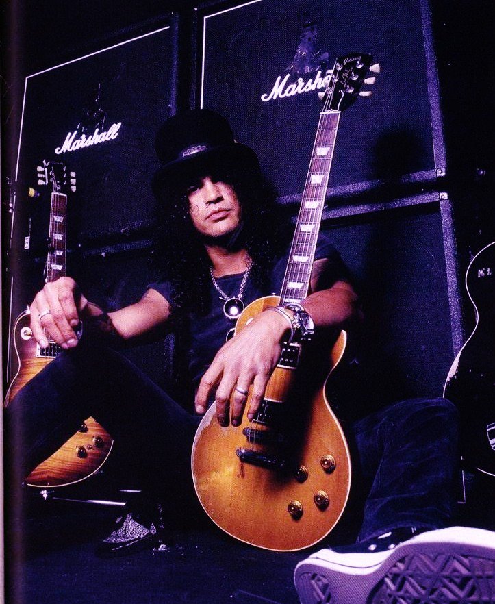 Merry Christmas 🎄🎁 <a href="/Slash/">Slash</a> #slash