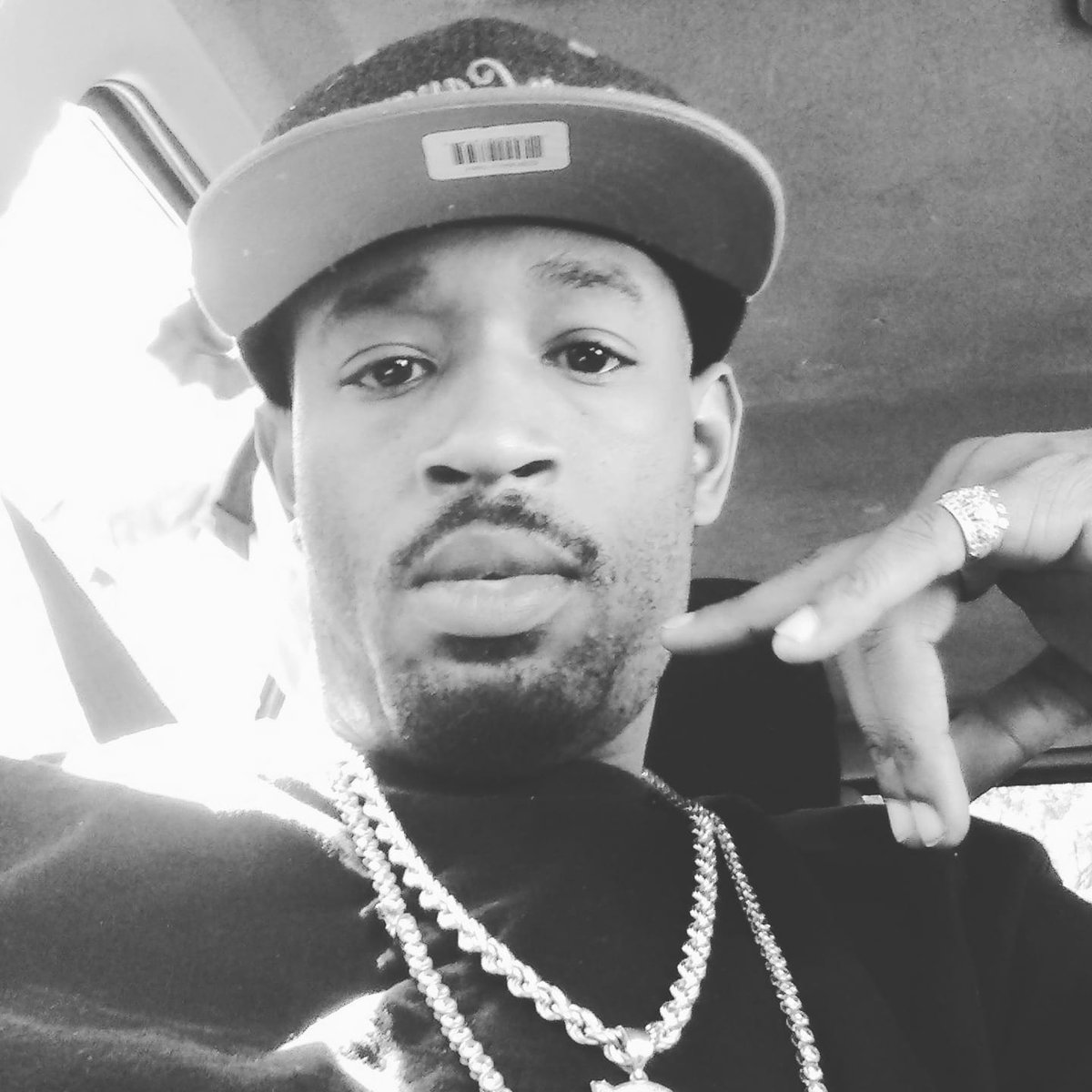 mackmain59's tweet photo. Merry Christmas to all and all a goodnight https://t.co/NkZOyZkz5F