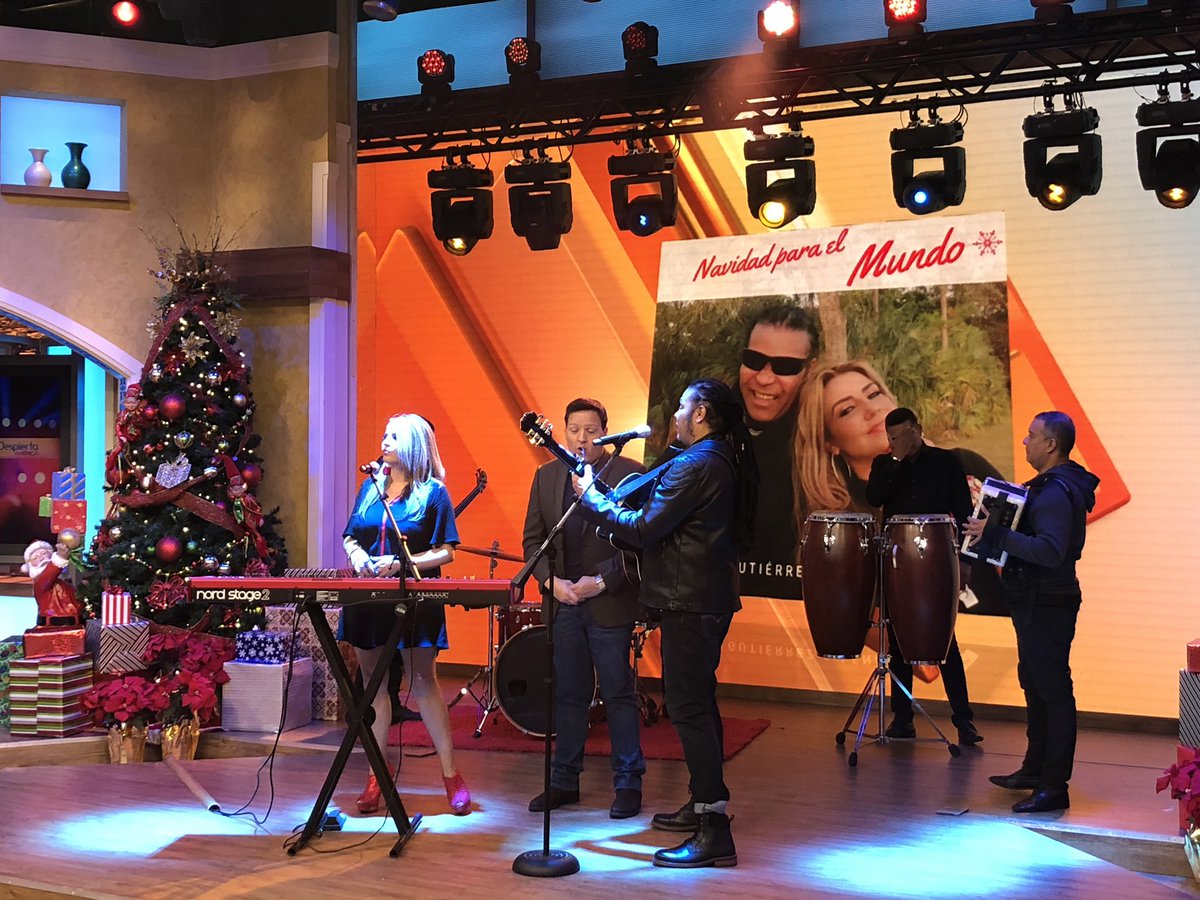 Que ninguna bala llegue a su destino. #Navidadparaelmundo
Feliz Navidad. 
youtu.be/nLxCPAltvDM