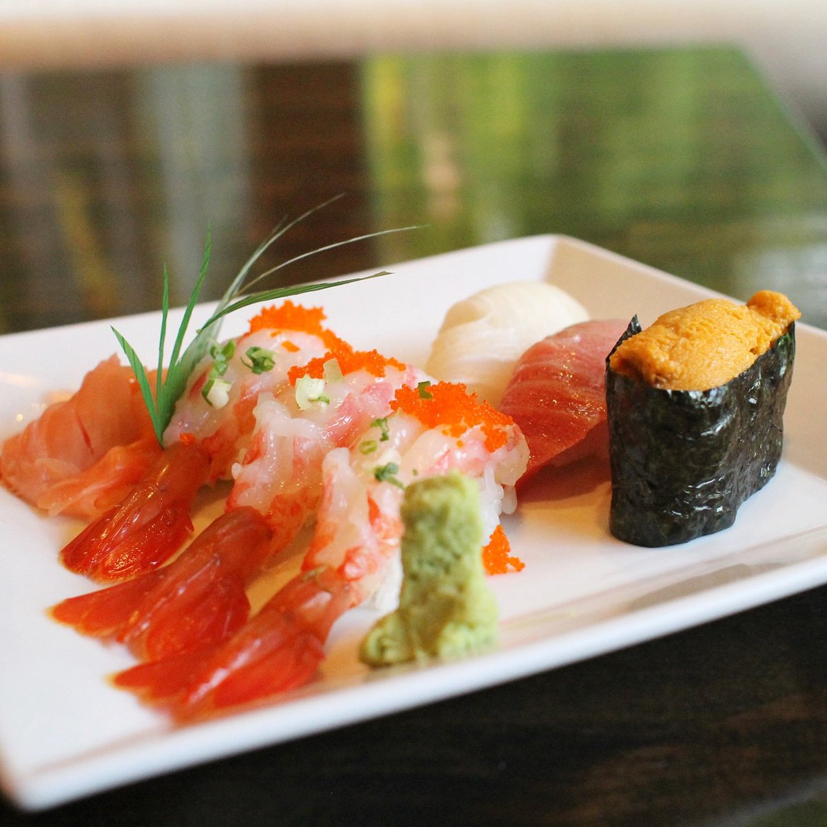 SaiCafeChicago's tweet photo. What everyone really wants for Christmas... Happy Holidays from the #saicafe family to yours.
-
-
-
#sushitime #sushiporn #amaebi #uni #nigiri #sushi #sushilover #christmassushi #sushidaily #sushigram #instasushi https://t.co/ShyKeih9lb