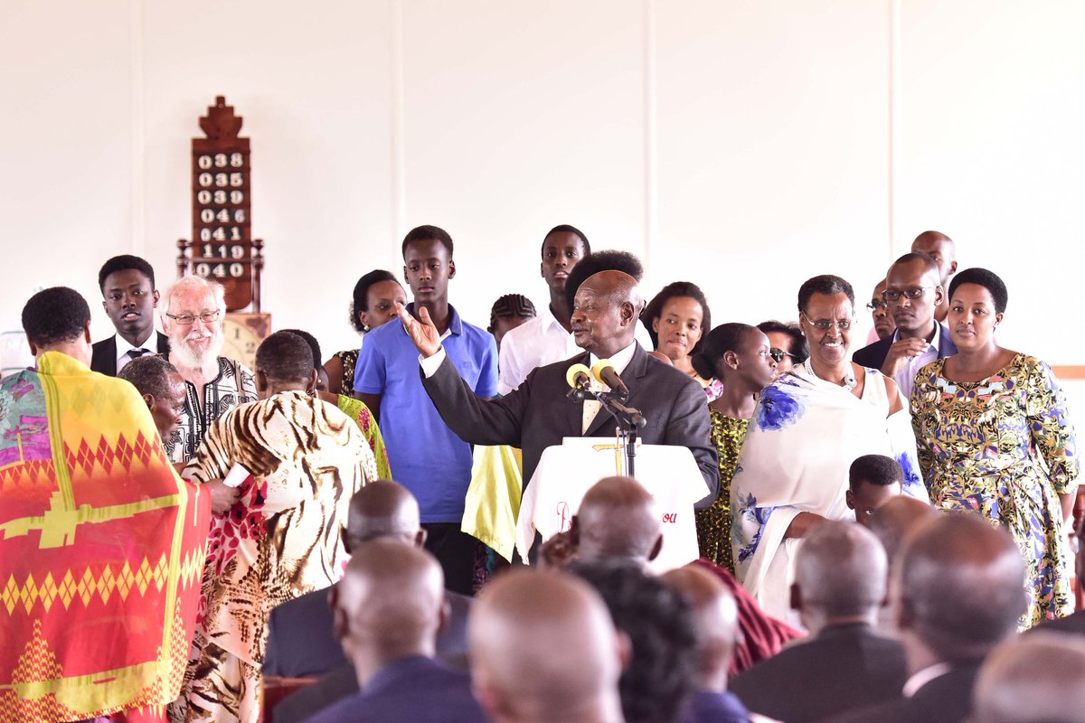 With First Lady @JanetMuseveni and other family members, we attended Christmas prayers at St Luke Nshwerenkye Church of Uganda in Rushere township, Kiruhura District.