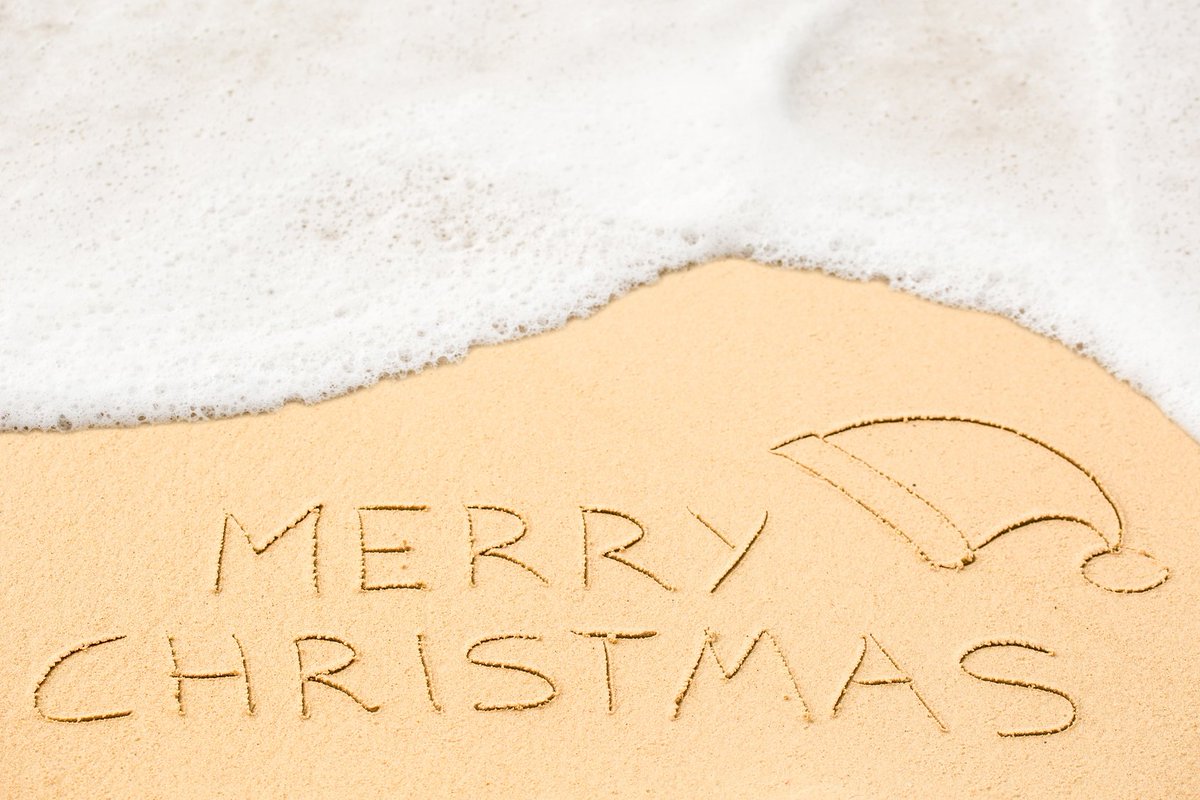 Wishing you and your loved ones a very Merry Christmas! 🎄#pciholidayisle