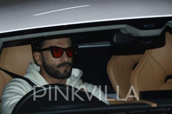 RanveeriansFC's tweet photo. PICs #2 Ranveer Singh arrives at YRF Studio for #Simmba Special Screening 😍❤️💥 #SimmbaIn3Days https://t.co/GUcW74Ria2
