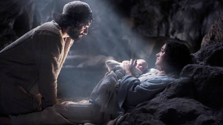 PatiValency's tweet photo. • ~ ☆ Feliz Natal ☆ ~ •
#natal #christmas #navidad #natale #JoyToTheWorld #Cristo #CristoVive #HeLives #PríncipeDaPaz #Jesus #JesusOCristo #Salvador #HeIsTheGift #EleÉoPresente #LightTheWorld #LuzDoMundo #BeTheLight #SejaALuzDoMundo #Maravilhoso #Conselheiro #FilhoDeDeus https://t.co/8mhXISATTh