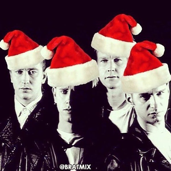 bratmix's tweet photo. Words are very unnecessary... 😁😇🎅 https://t.co/CV8uw5C40m