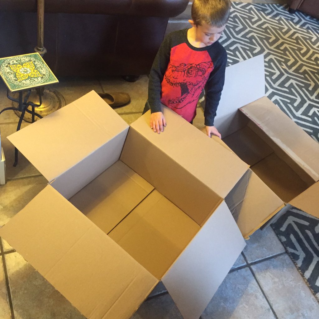 thomaslovesart1's tweet photo. Why did we spend money on other things? At the end of the day, joy is found in a box, scissors, and tape. #boxbuildings #letthemexplore #allyouneedisabox #iamdsisd #happyholidays #familytime #imustcreate #thomaslovesart1 #wearedsms https://t.co/3hLLnPtjxM