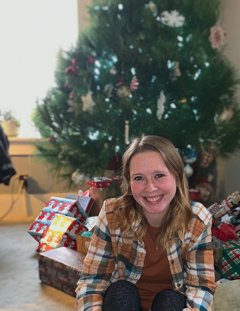 Merry Christmas from the sisters of Zeta Tau Alpha! We hope you’re having a wonderful holiday season💙🎄