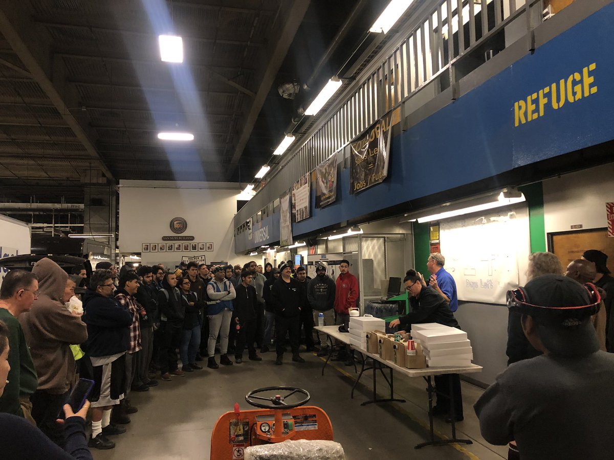 PreloadVan's tweet image. Recognition Friday Van Nuys Preload.