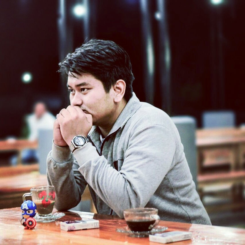 munajattt's tweet photo. Bukankah pesawat terbang karena melawan arus, lalu kenapa kita takut sekali bersuara benar. https://t.co/AjbZgbnQsq