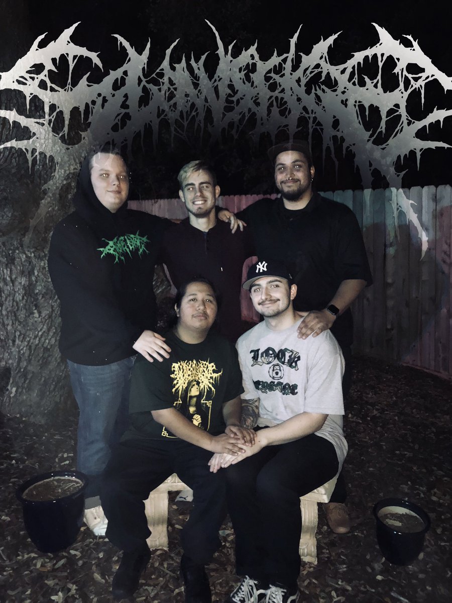 Happy Holidays from the Slice boys!!!

Can’t wait to beat 2019’s ass so stay tuned for updates on new music maybe some merch 🔥🔥

Also DONT DRINK AND DRIVE.