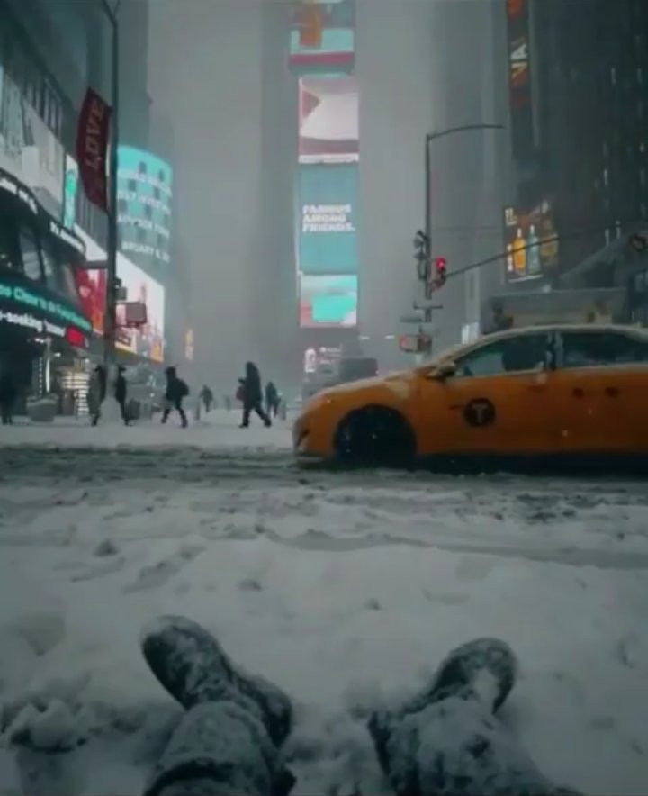 Rahmet yağıyor Zonguldak'a...
Uzun süredir beklediğim bu anı seyrederken Dean Martin'den 
"Let it snow" şarkısını dinlemek oldukça keyif verici. 
Şükürler olsun kavuşturana... 🌨️

Karlı bir geceden tüm kar severlere selam olsun! 
İyi eğlenceler...