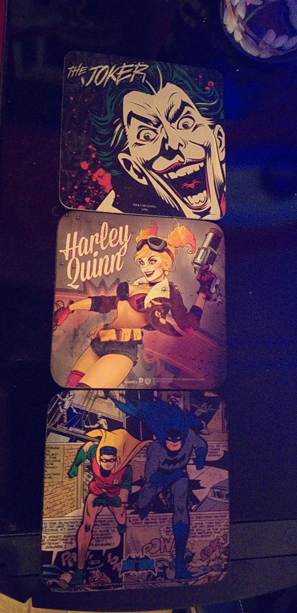 Papouilletv's tweet photo. 2€50/pièce pour poser un verre.. ce que je ferai jamais car c'est trop choupi mais j'adore ^^
#batmanlife https://t.co/2vCTohJl0c