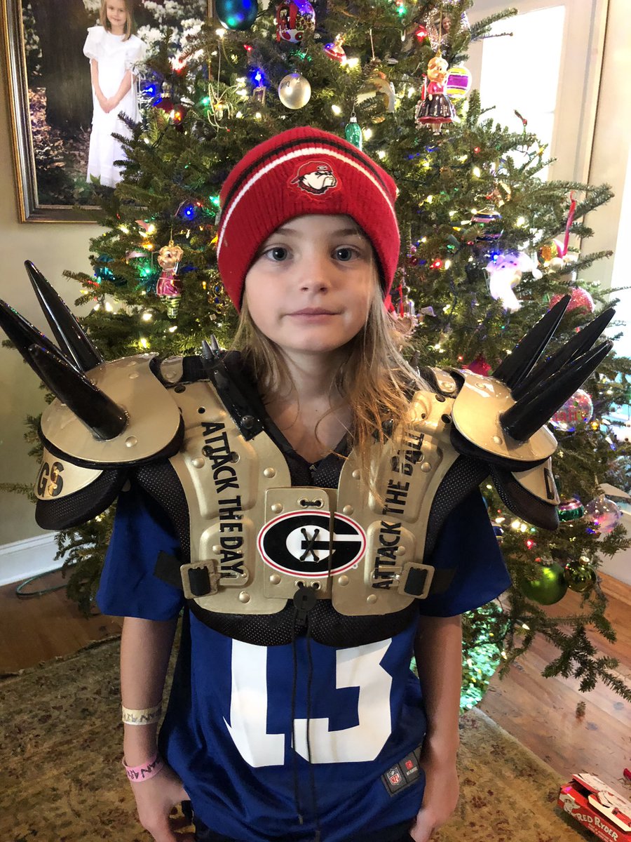 tjfstanford's tweet photo. Claire is ready to #AttackTheDay 🐶🐾🔴⚫️ #GoDawgs #SavageClaire https://t.co/2kHIqry5zk