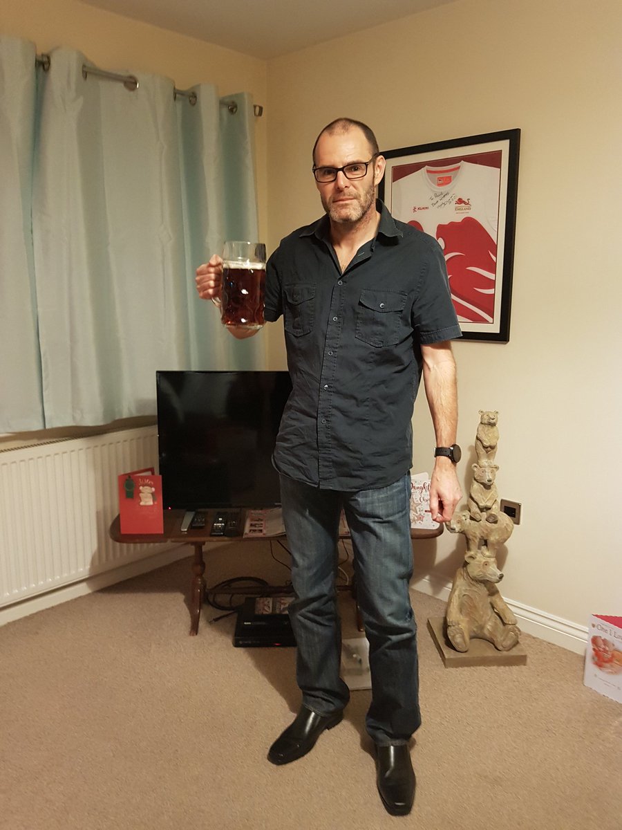 LoneWolfC2C's tweet photo. Been waiting for my first Christmas Drink all day so thought I'd make it a good one. Merry Christmas to you all xx https://t.co/S8s63tX3iG