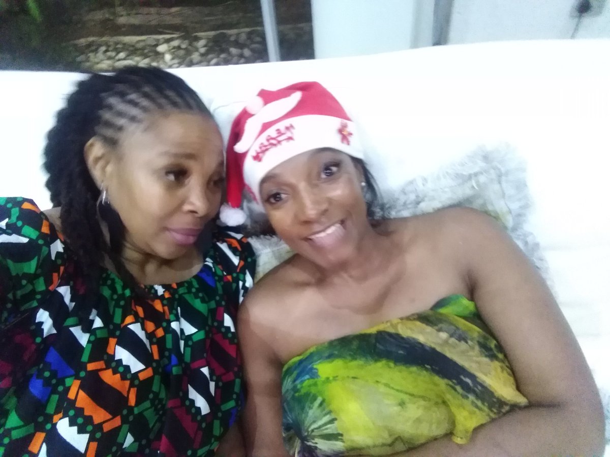 Khumbuzile2's tweet photo. #festiveThings https://t.co/cvqHdy3R5C