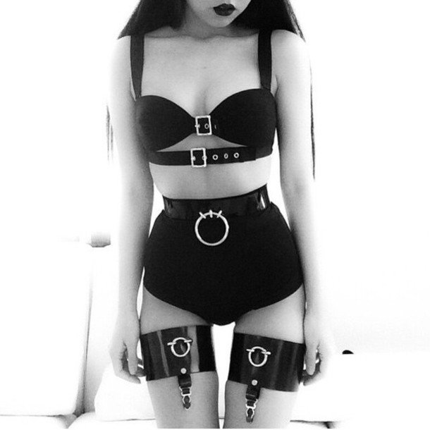 <a href="/1_2_CominForU/">Lyla [Slaughter-Head]</a> "I love them! Merry Christmas, my beautiful lady." He handed her two boxes.