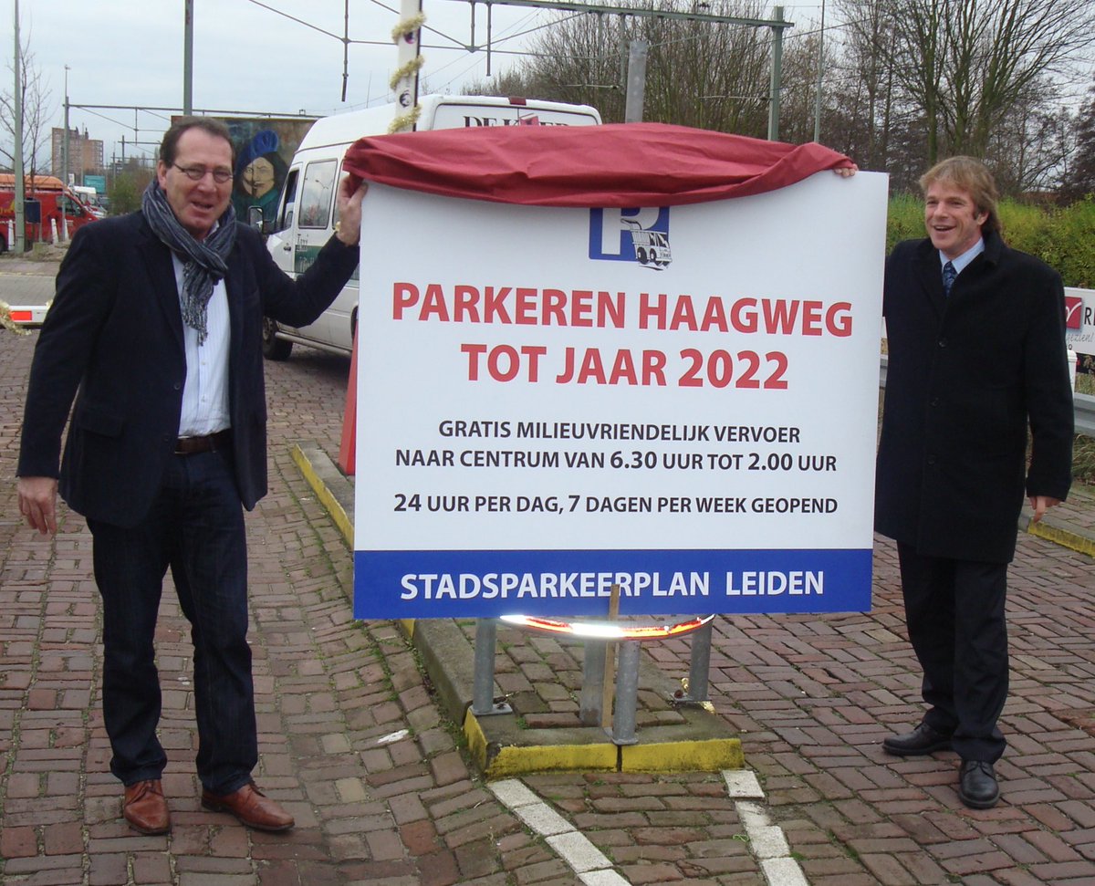 Stadsparkeerpl's tweet photo. Helaas is @mwitteman oud wethouder van Leiden op kerstavond op 57-jarige leeftijd overleden aan de gevolgen van longkanker. Sterkte aan de familie en vrienden! https://t.co/g2cDgK2Xm5
