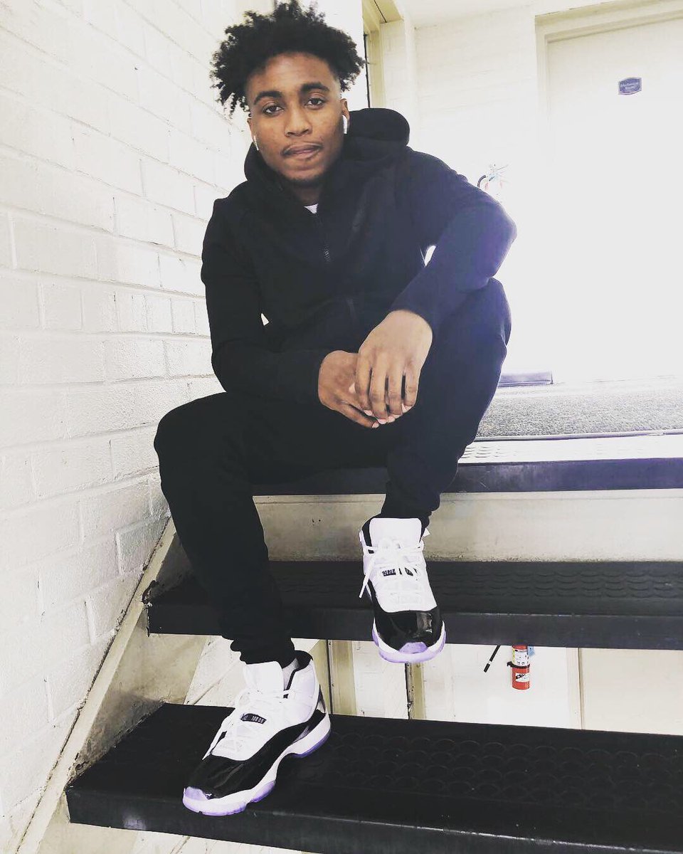 Bigmonteee____'s tweet photo. Merry Christmas 🎄 https://t.co/fA8YX3FUsu