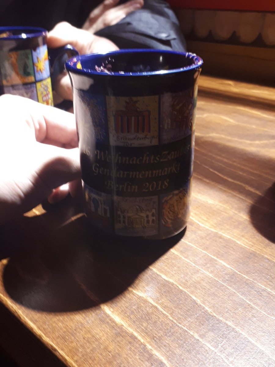 Terrorbyte96_'s tweet photo. Glühwein #Schmakofatz :D https://t.co/Ak3mPDzmeB