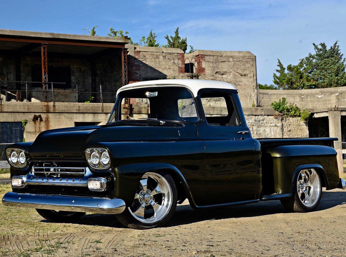bonimecX's tweet photo. 1956 #Chevrolet Truck #ClassicsCar https://t.co/D4U1G4q0Su
