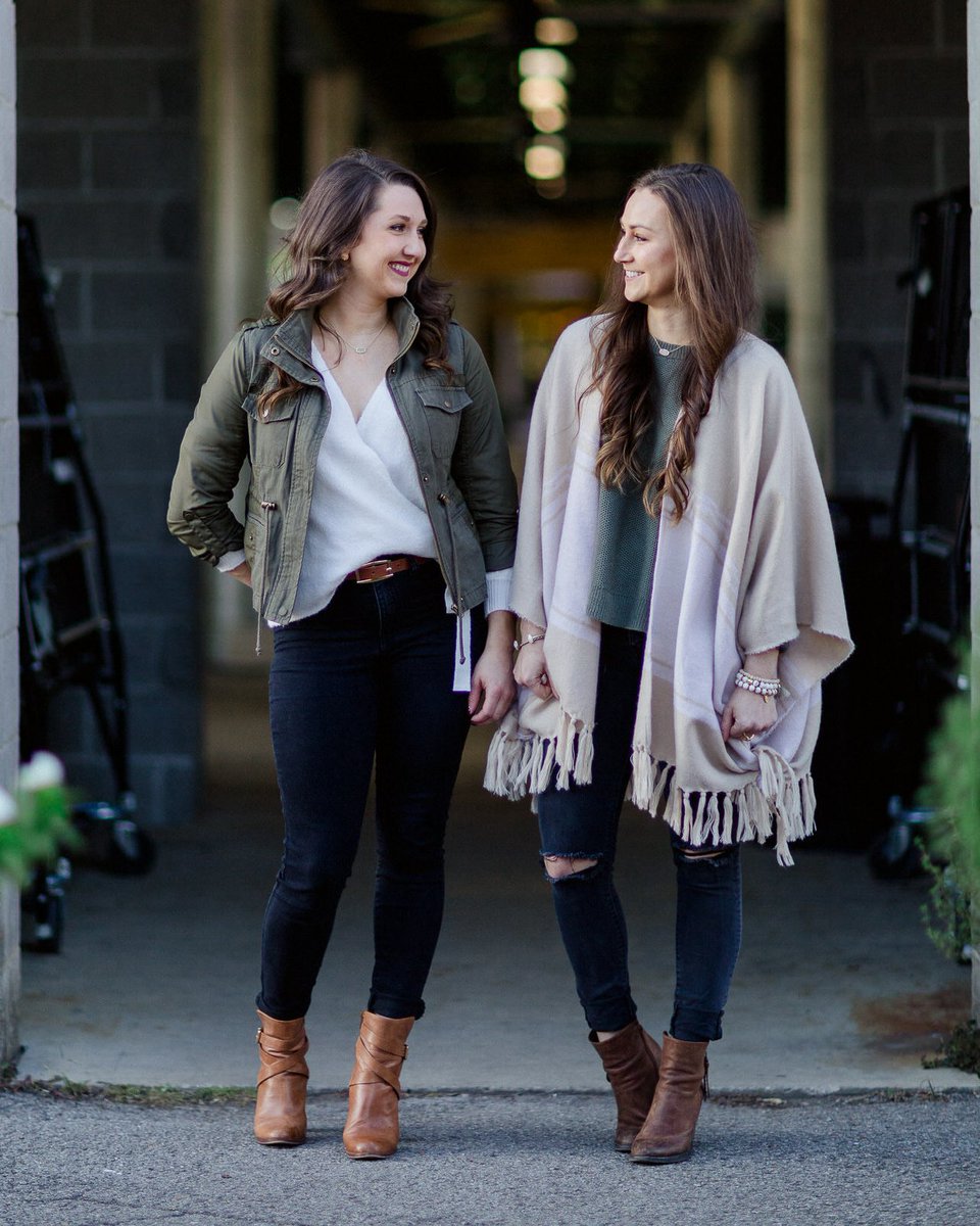 Believe in the magic of the season.
. 
. 
. 
. 
<a href="/niido/">Niido Powered by Airbnb</a> #airbnb #niido #rent #homesharing #vacation #resident #guestroom #niidonashville #nashville #orlando #travel #company #interiordesign 
Our Locations: @niido_nashville @niido_orlando