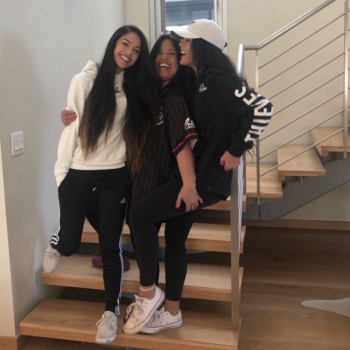 100T Valkyrae on Twitter: “Merry Christmas from my small family to you