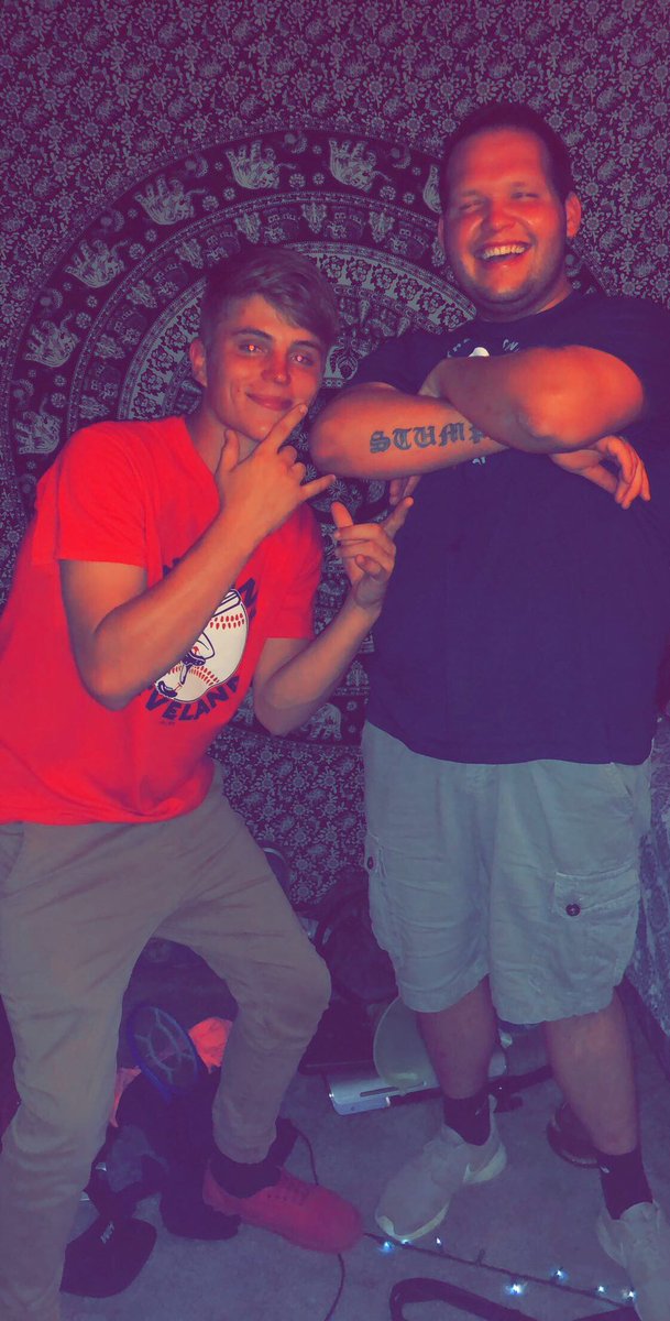 StumpfCharles's tweet photo. @dusenberry13  Merry Christmas, wish you would stop being so butthurt. We done had some good times g https://t.co/ViwfO8DVak