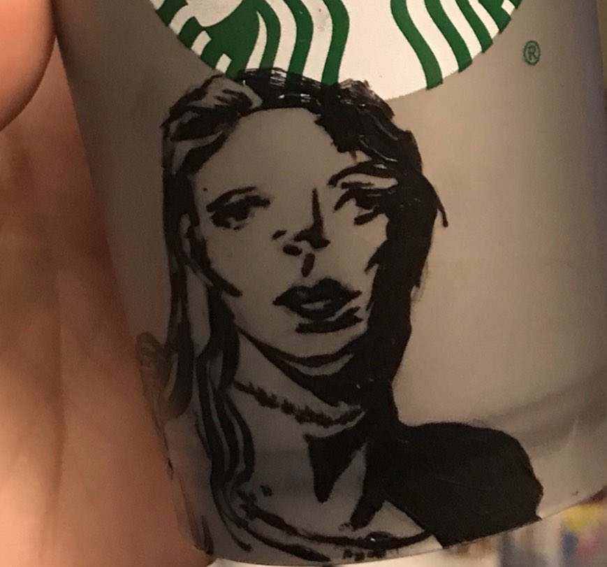 frogofchristmas's tweet photo. The story of the worst best Christmas present thread:
So I wanted to get my sis something for Christmas and all y’all know she loves @taylorswift13 so I asked a girl on Etsy to make her a mug after seeing all her other cute stuff. This is what she sent me. https://t.co/Ox6kNdRZDt