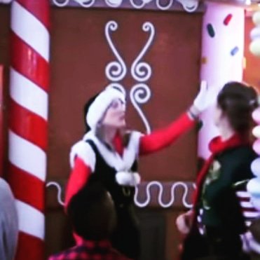 arsandell's tweet photo. https://t.co/5hxTXxF0HJ
#indieactress #actorslife #theatrelife #immersivelife #santasgrotto #elflife #actorhustle https://t.co/a9uK3u7rMF