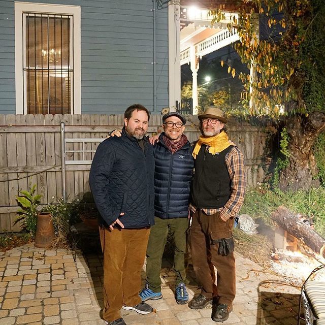 r_chi's tweet photo. So nice to be with friends for Christmas Eve! https://t.co/W3LV3tQz98 https://t.co/wU9GmfmOwa