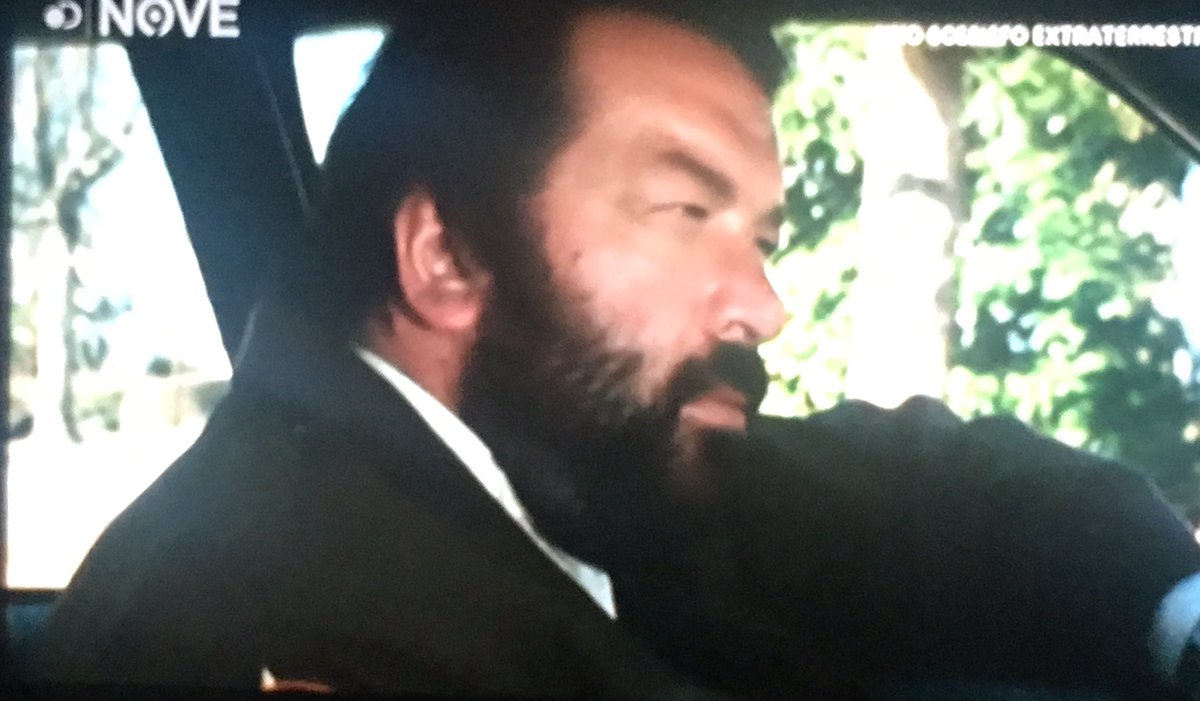 ilFrancoTirator's tweet photo. Su nove il più forte dei babbi #Natale⁠ ⁠, il più #extraterrestre degli sceriffi #budspencer con #H725 https://t.co/NCfl3Pb4wk
