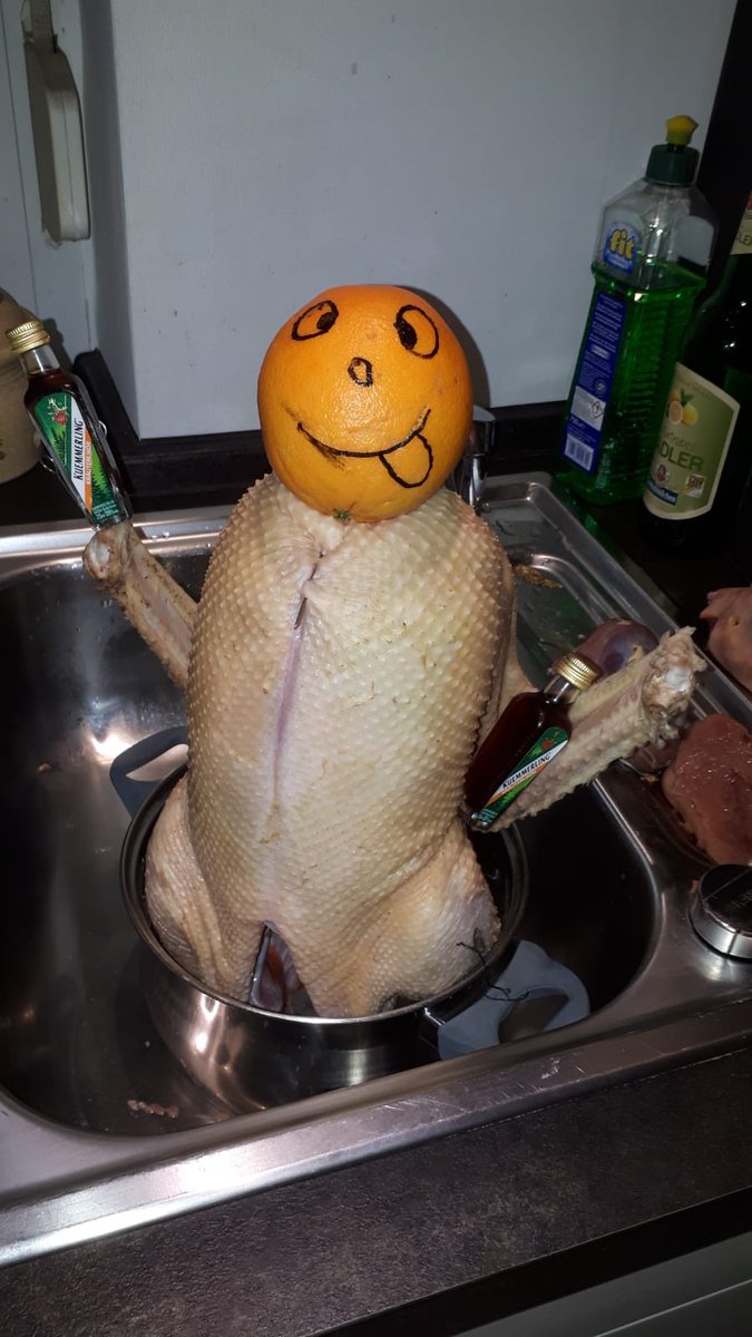 roder_annemarie's tweet photo. #ChristmasDay2018 #Happy #Christmas #2k18 #Gansanders #Home #eat #Kümmerling #drink #drunk https://t.co/jzEC90maE0