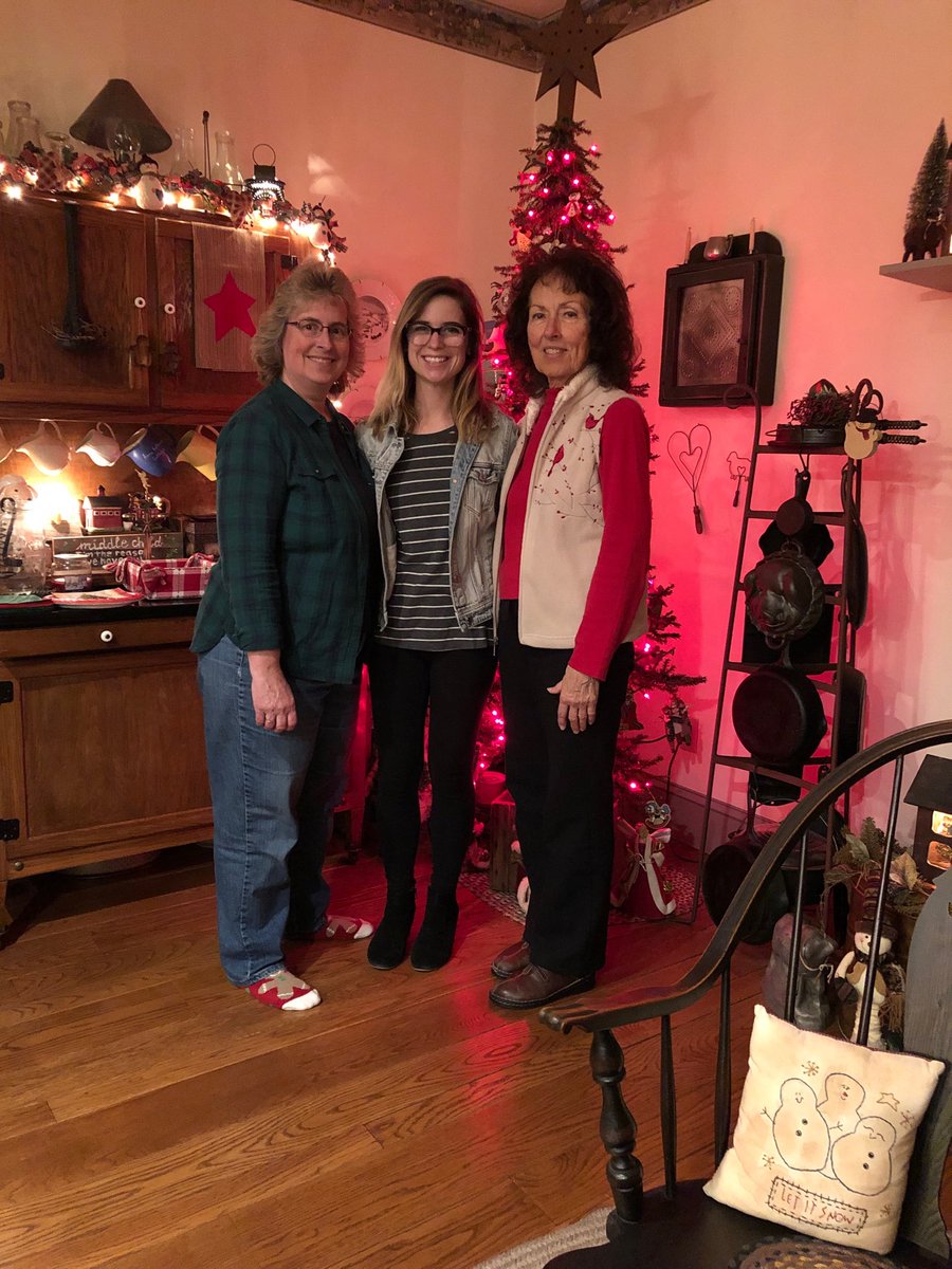 BethFaubion's tweet photo. Fun times decorating cookies on the 21st and then having our traditional Christmas Eve dinner at Mom &amp; Dad’s (Nana &amp; Papaw’s) last night. https://t.co/TO9tlhMUng