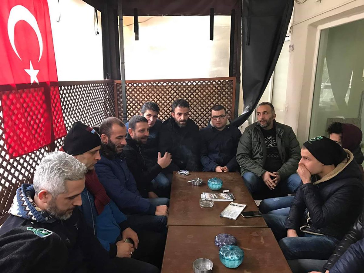 gultepeliler's tweet photo. Gençlerimizle düzenli olarak görüşüp, bu hizmet yarışında bayrağı kendilerine devredeceğimizi aktarıp hayallerini dinledik. https://t.co/dbsr2Gtmag
