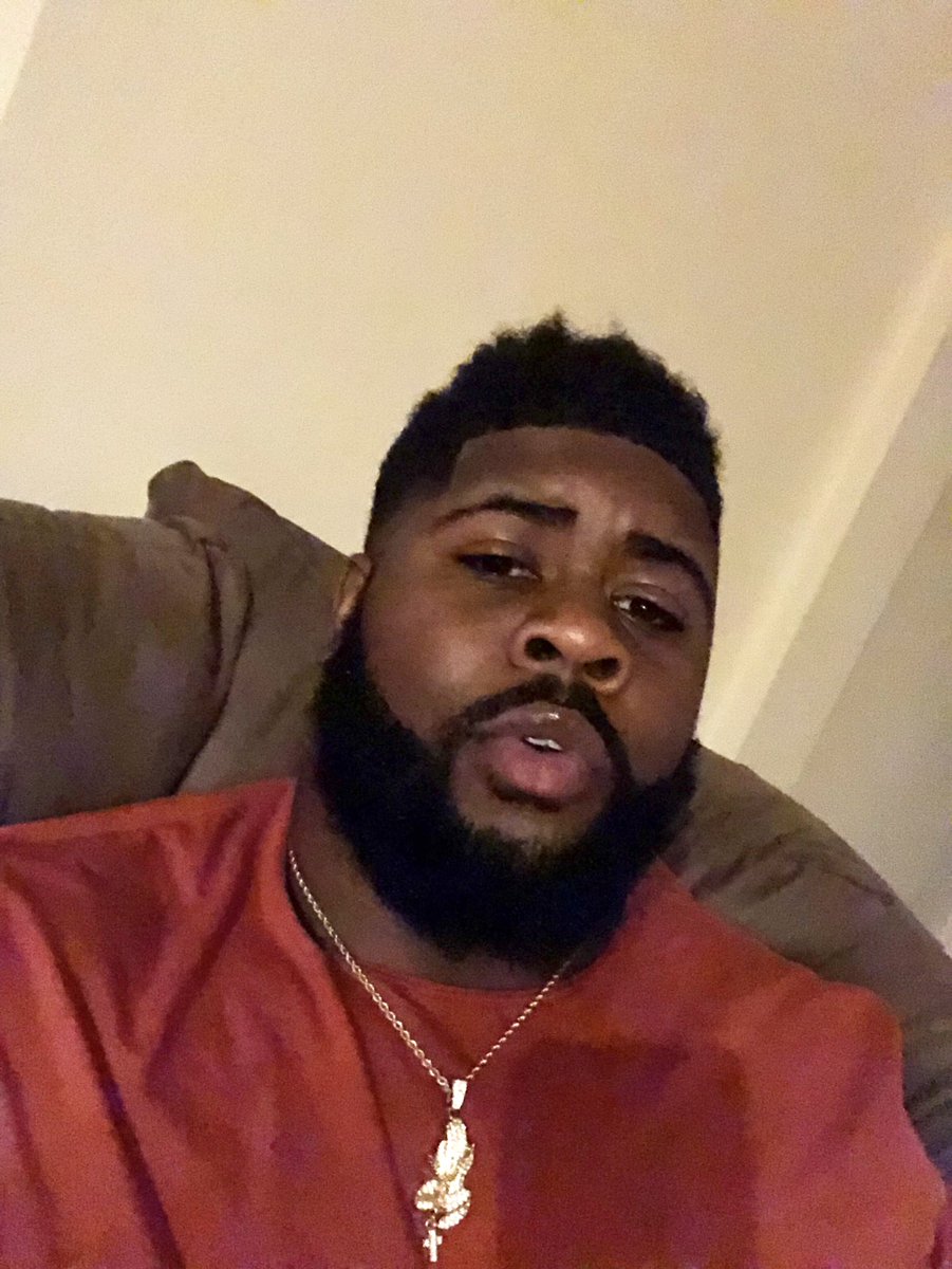 only1ceedo's tweet photo. @syhuncho I mean might as well join 🤷🏾‍♂️ https://t.co/dMWuqrQ8ob