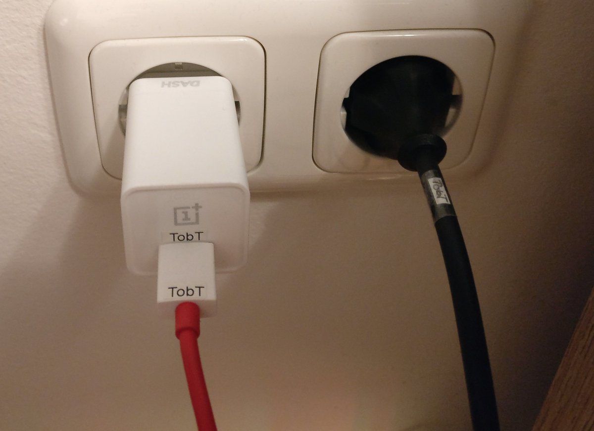 TobT42's tweet image. #labeleverything #35C3