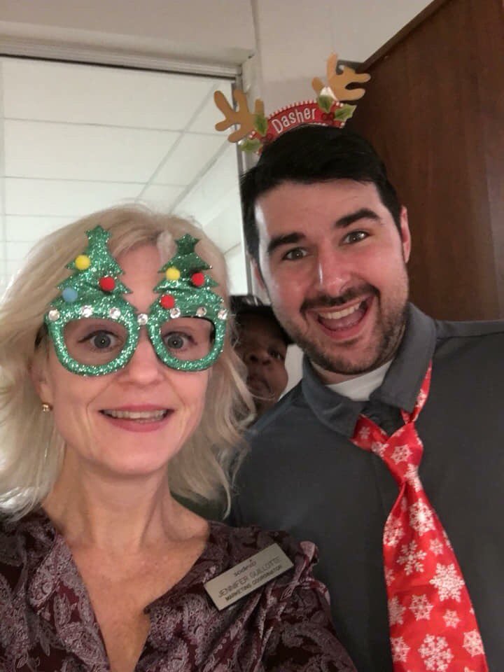 unewhavendining's tweet photo. Merry Christmas to those that celebrate, and Happy Holidays to all! May you and yours have a festive, happy, and relaxing season! https://t.co/KIavJagvF2