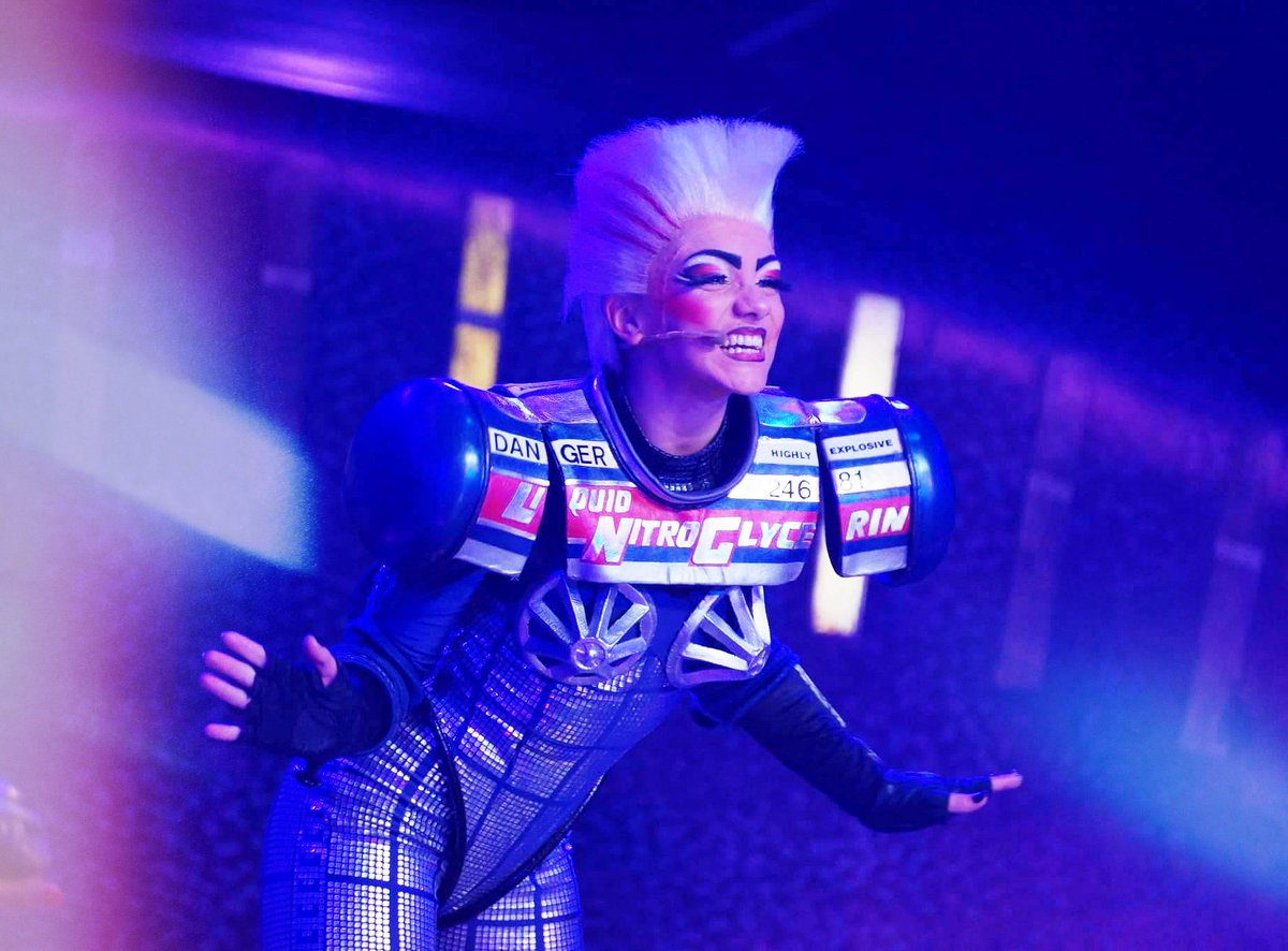 GemmaCorinneArc's tweet image. It’s STEXXXMAS!! 🎄🚂✨💪🏼🎉 #StexInside #christmas #hedgehog